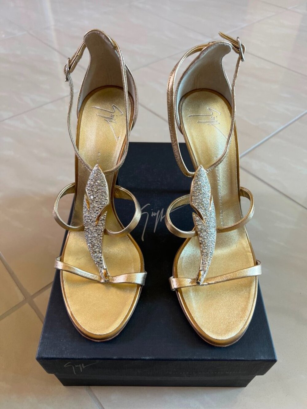 Giuseppe Zanotti Womens Gold Crystal T- Strap Leather Heels